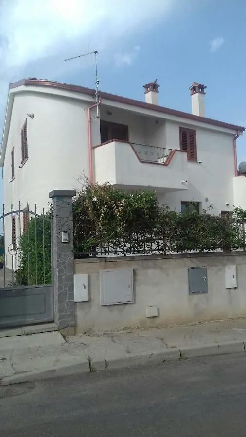 Сasa de vacaciones Villa Rosa SantʼAntìoco Italia