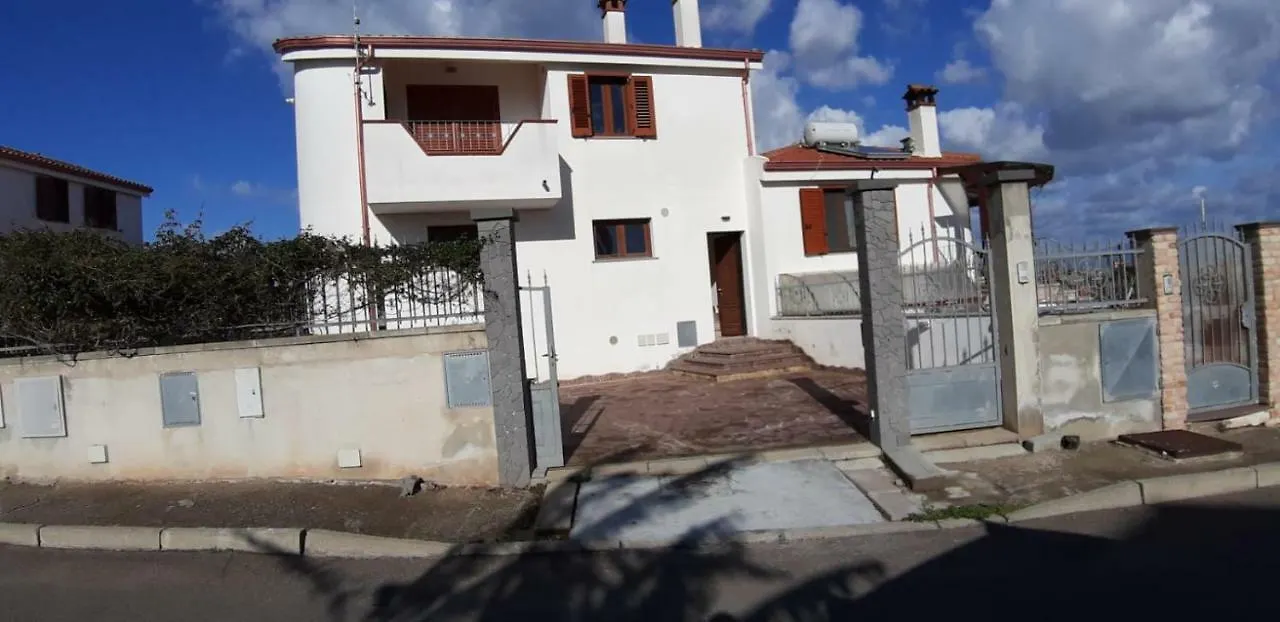 Сasa de vacaciones Villa Rosa SantʼAntìoco Italia